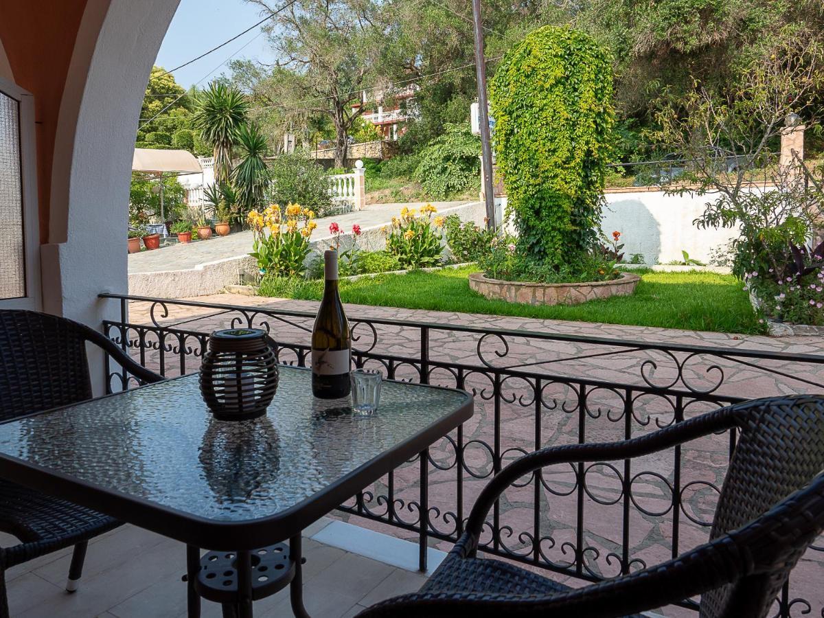 Xenofontas Apartmán Agios Georgios Pagon