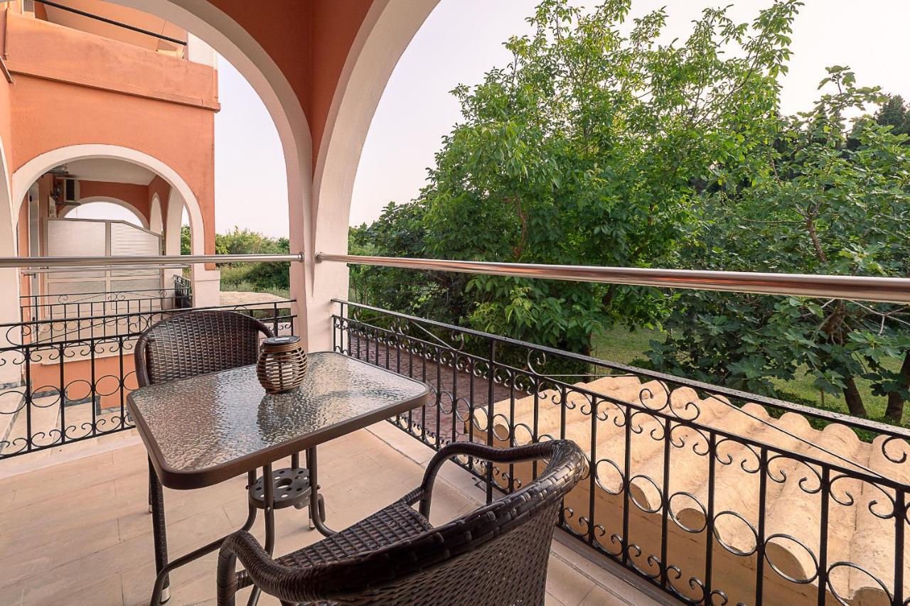 Xenofontas Apartmán Agios Georgios Pagon