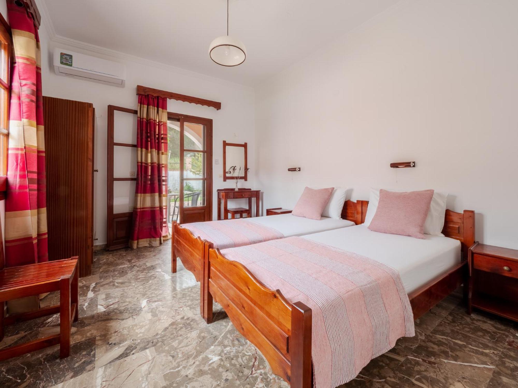 Xenofontas Apartment Agios Georgios Pagon